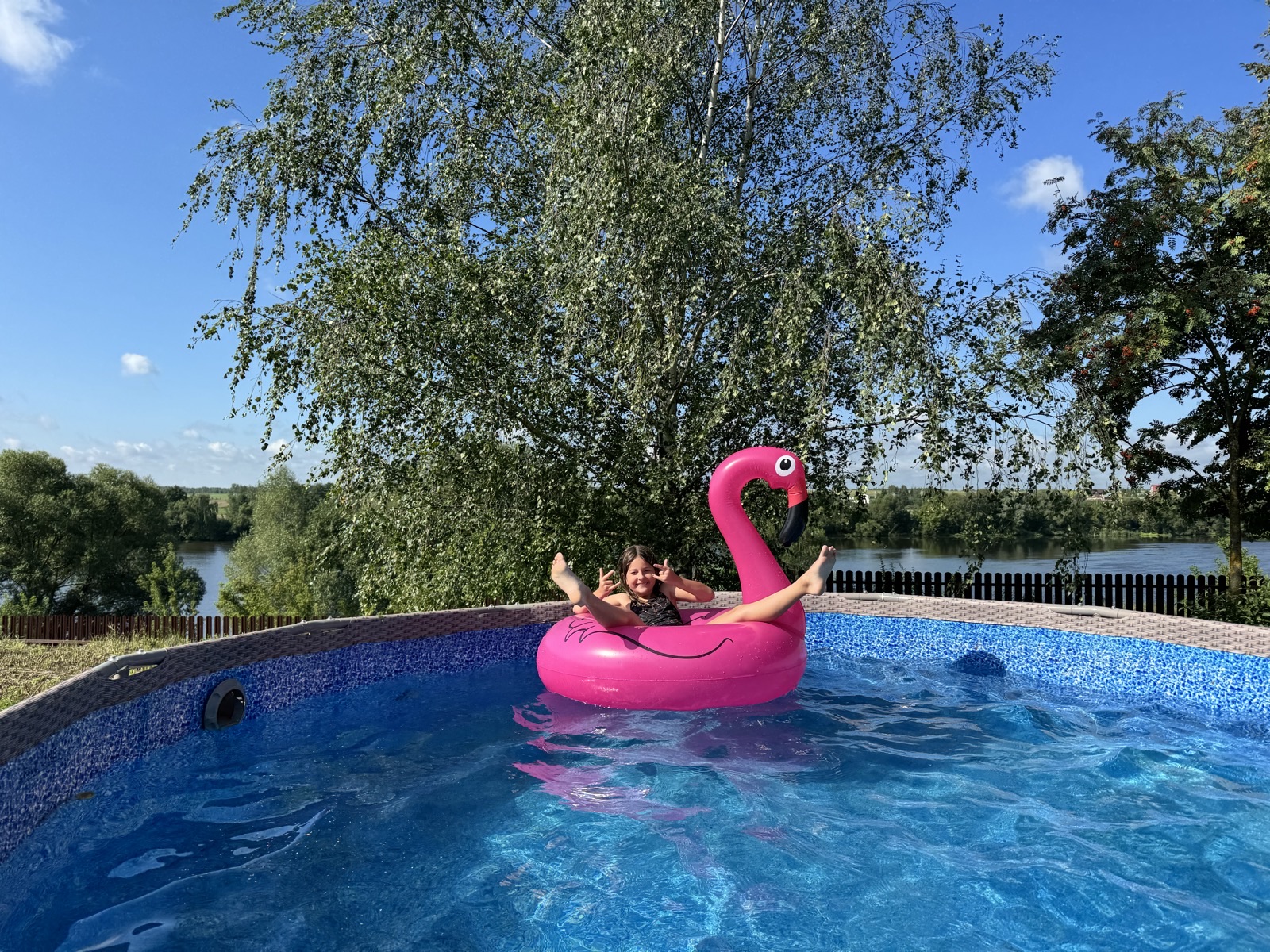 Бассейн на участке